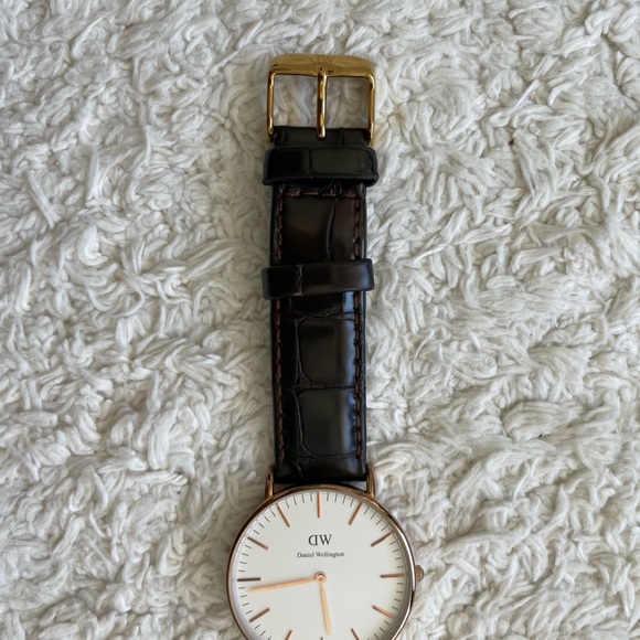 Daniel Wellington Rose Gold Classic York watch 36mm - Picture 7 of 17